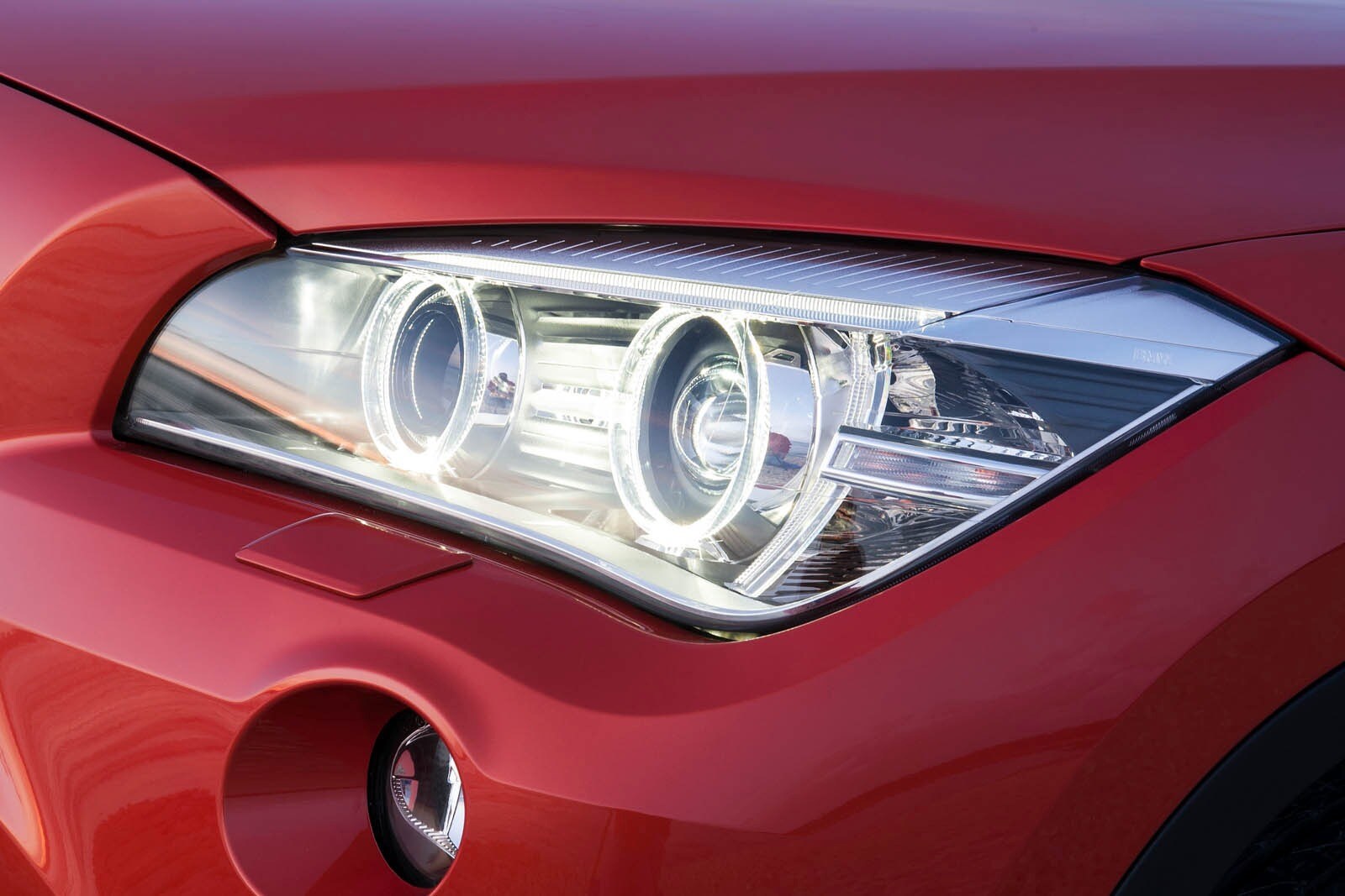 2014 BMW X1 exterior EDETAIL