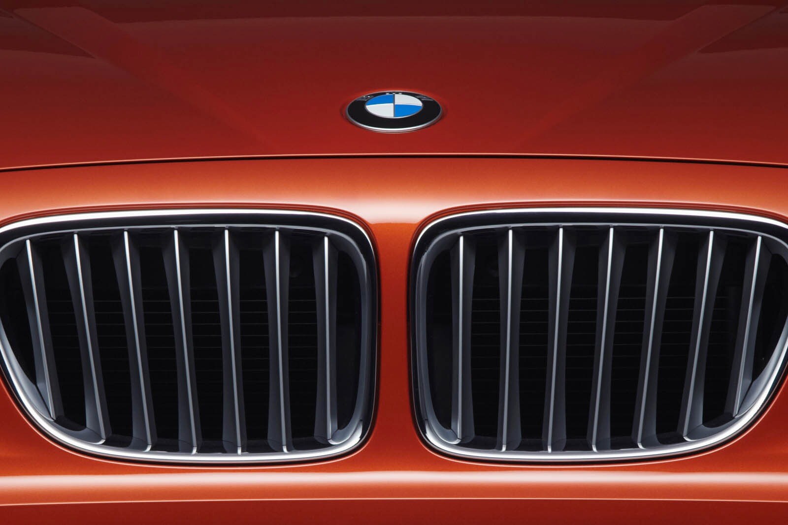 2014 BMW X1 exterior FBDG