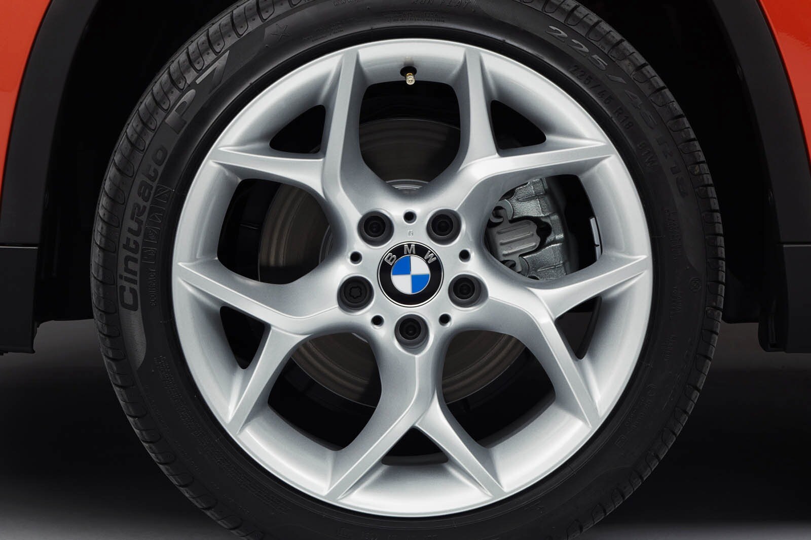 2014 BMW X1 — OEM photo 3