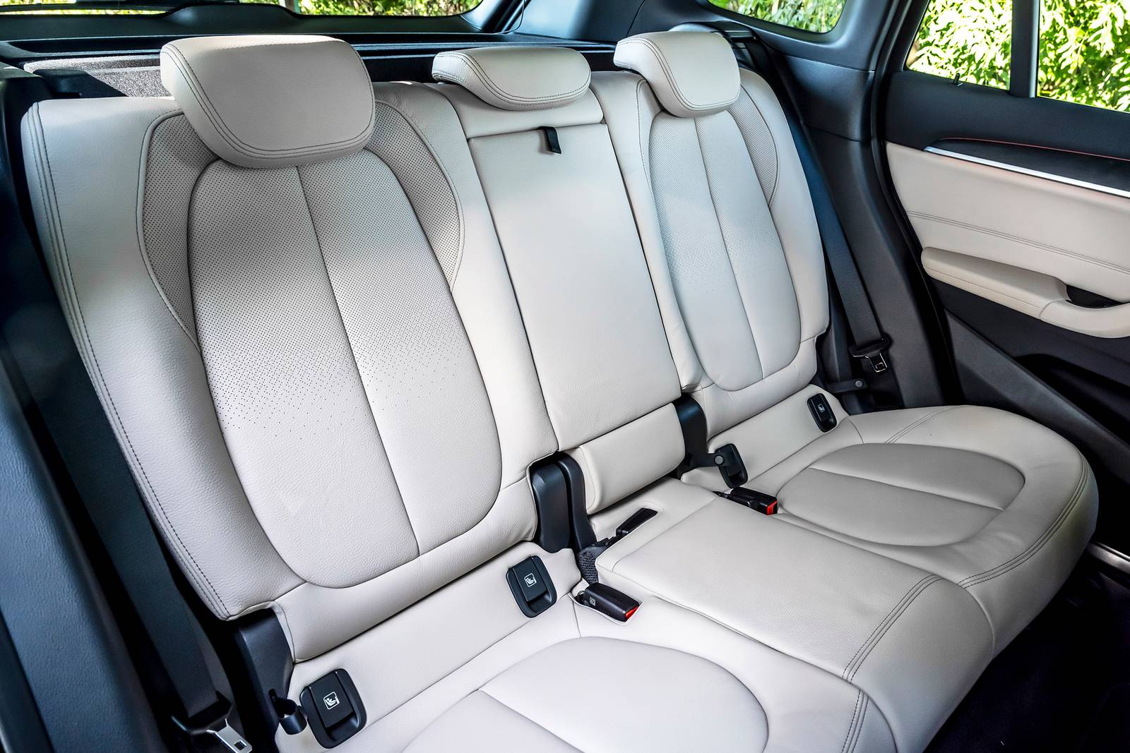 2020 Bmw X1 interior RI