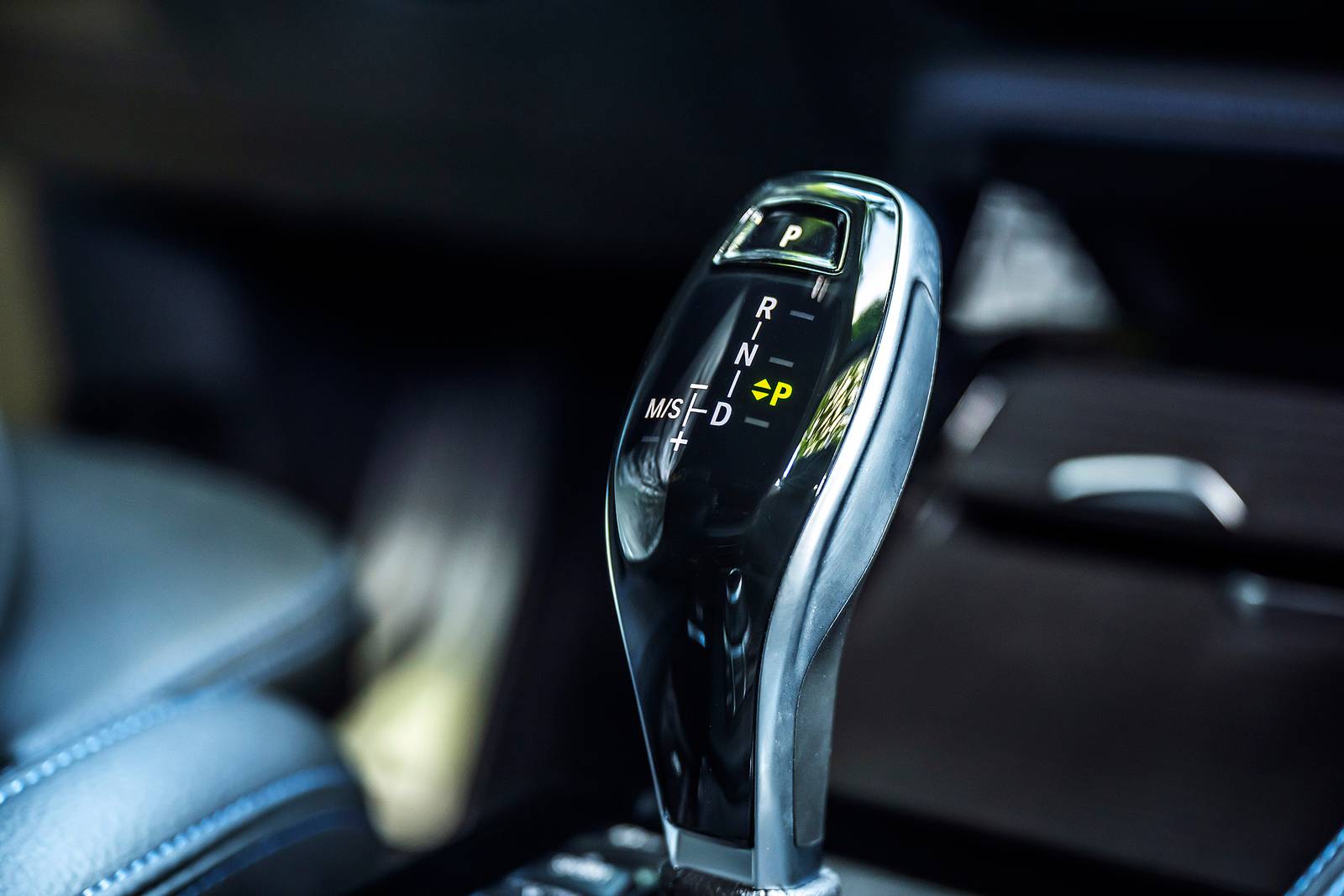 2020 Bmw X1 interior SHF