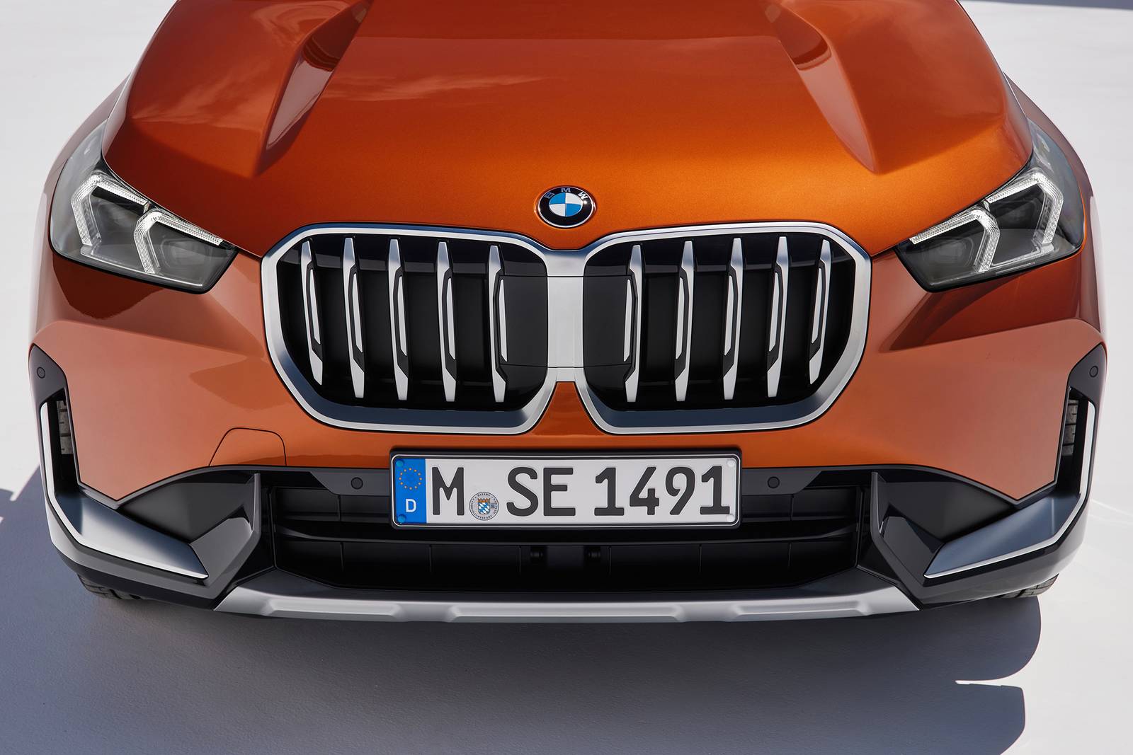 2024 BMW X1 front safety EDETAIL