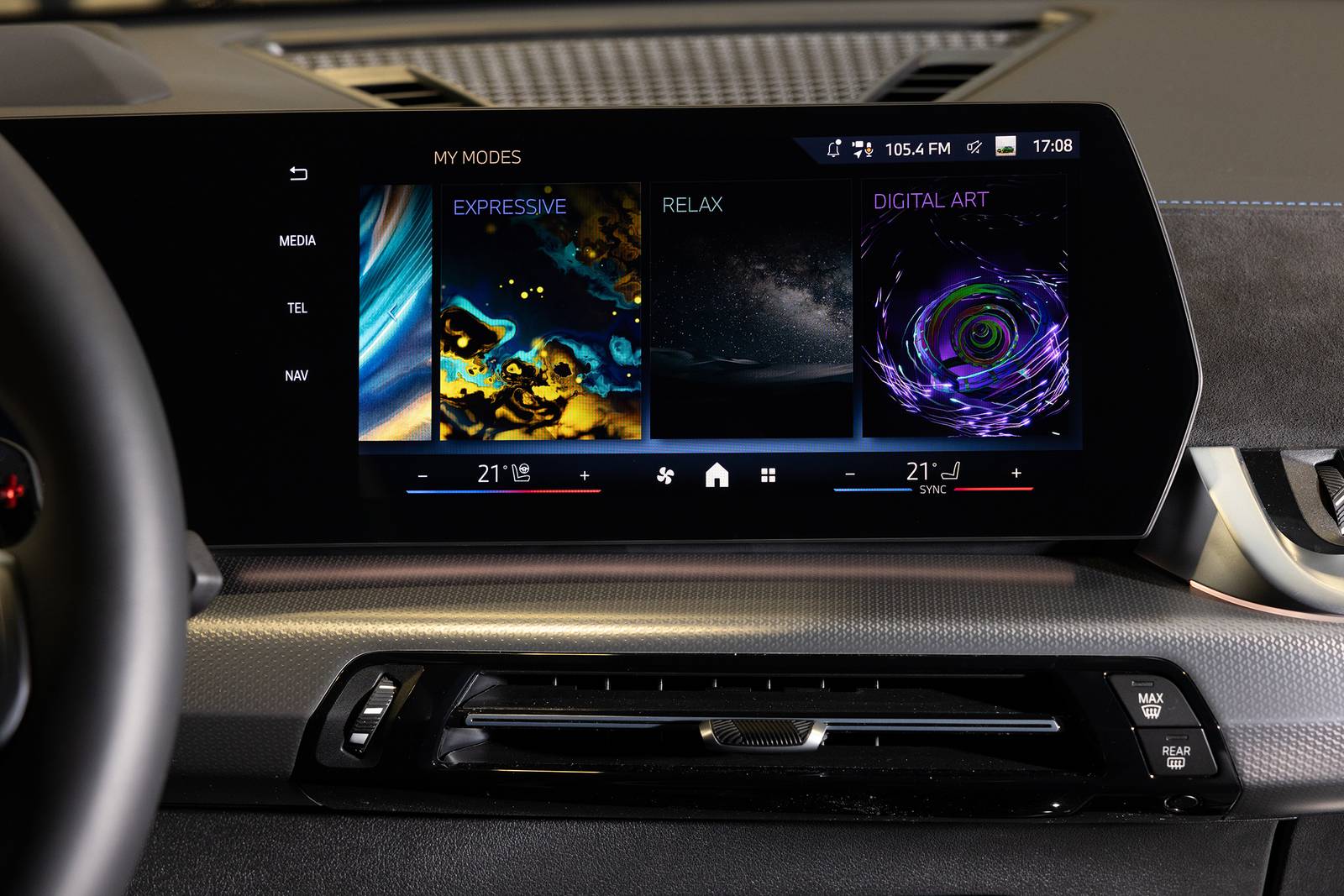 2025 BMW X2 interior CC