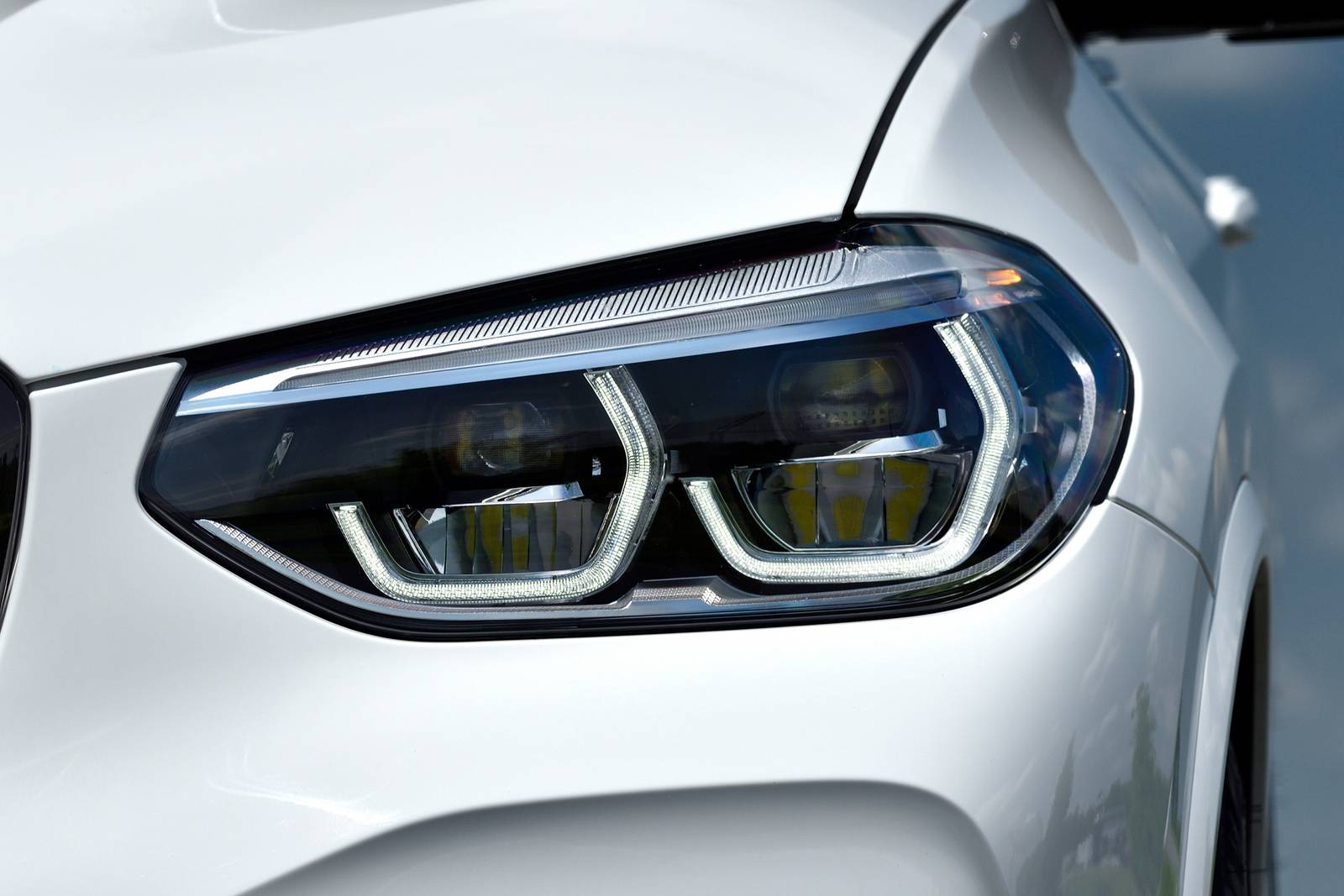 2020 BMW X3 front safety EDETAIL