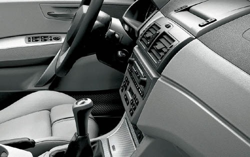 2004 BMW X3 interior CC