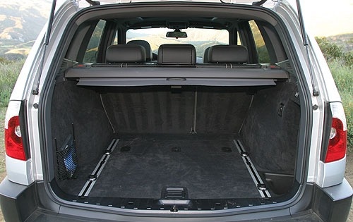 2004 BMW X3 interior CARGO