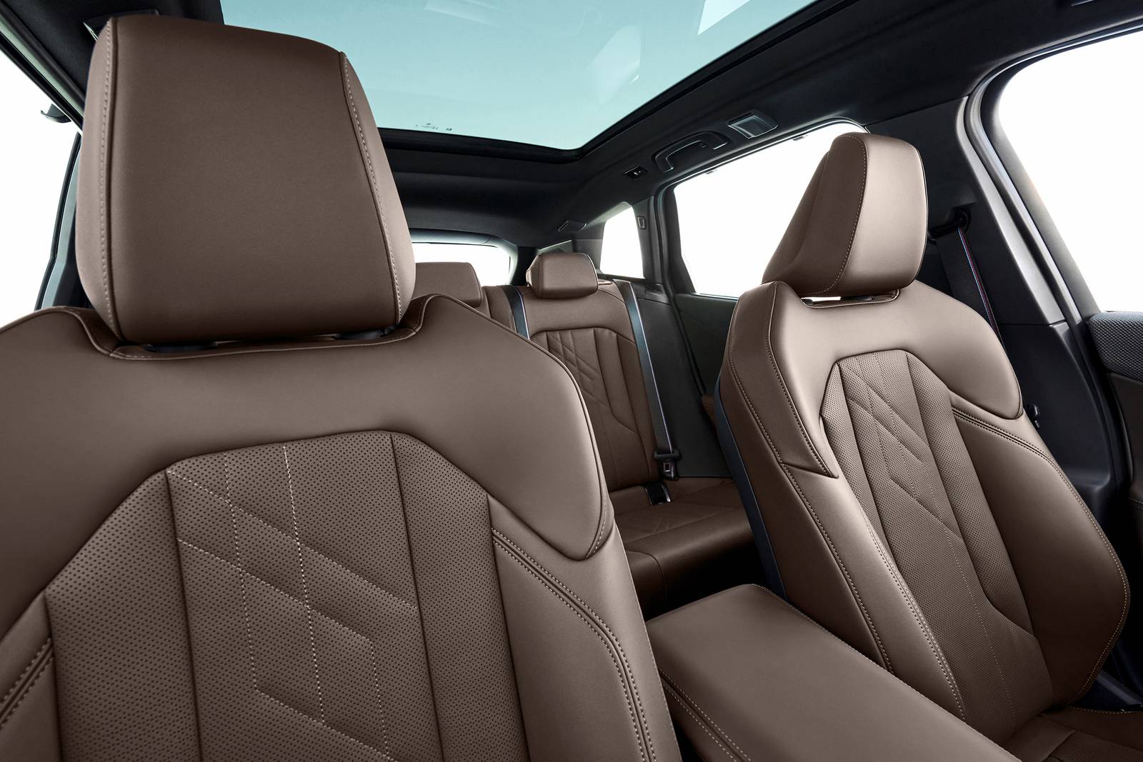 2025 BMW X3 front safety DETAIL