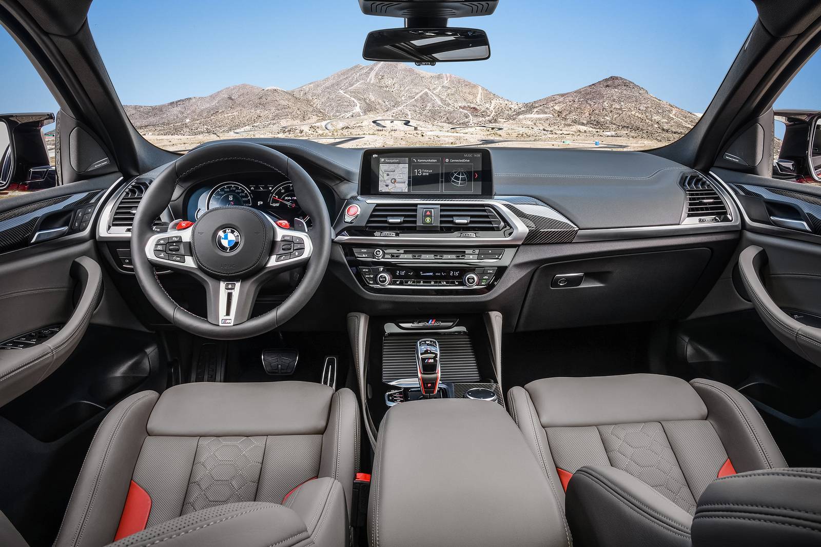 2020 BMW X4 M interior D