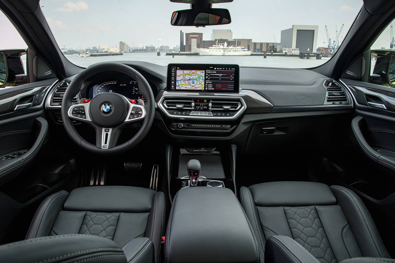 2025 BMW X4 M front safety D