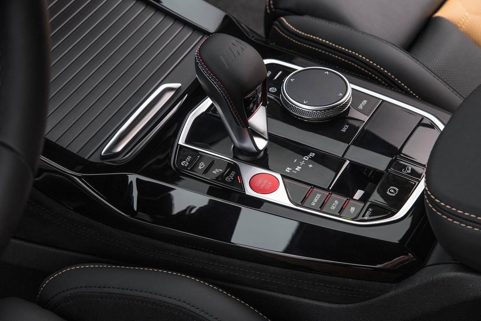 2025 Bmw X4 interior SHF