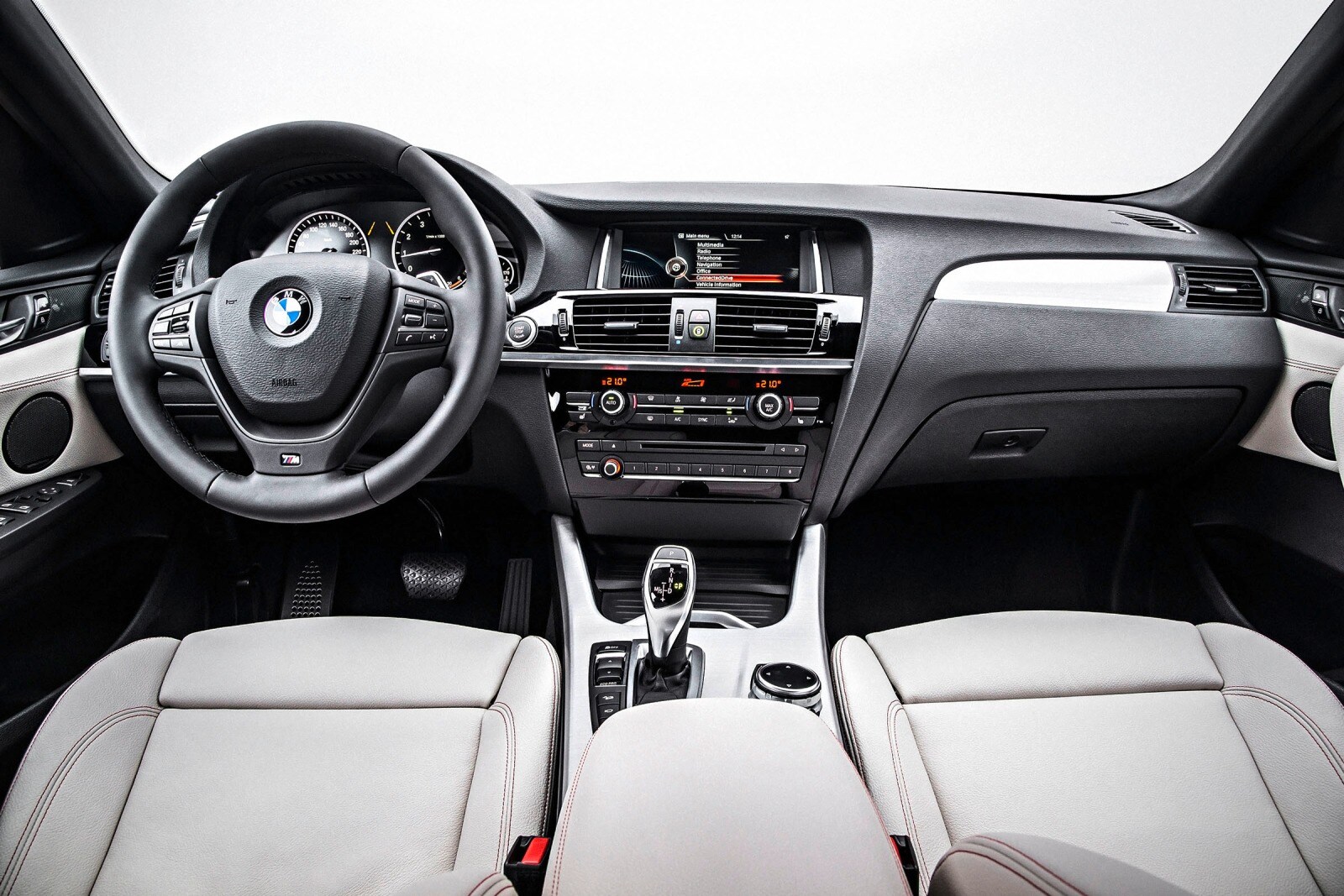 2015 BMW X4 front safety D