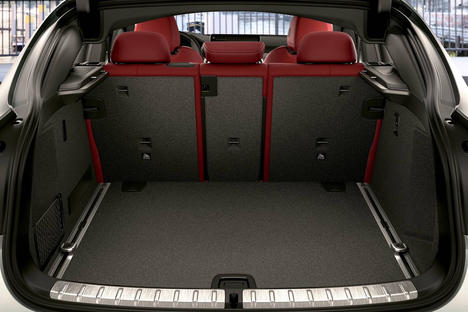 2022 BMW X4 M interior CARGO