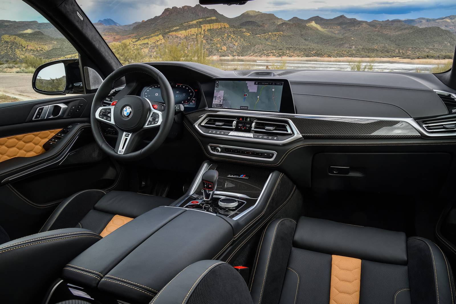 2021 BMW X5 M interior D