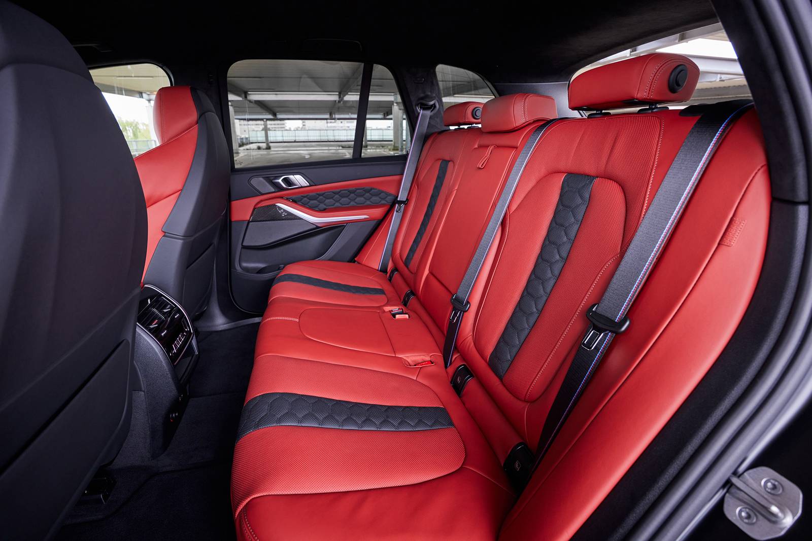 2024 Bmw X5 interior RI