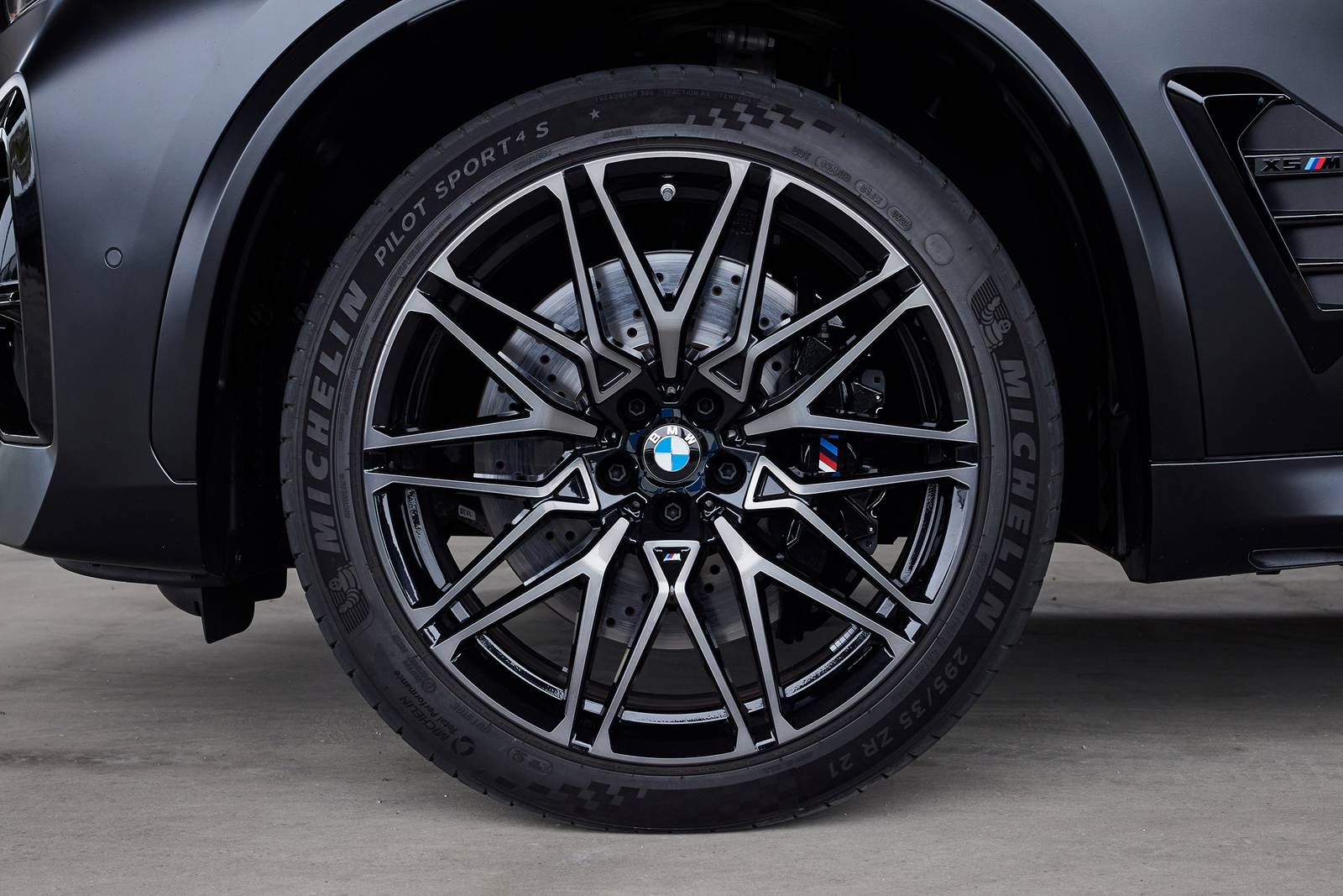 2024 Bmw X5 exterior W