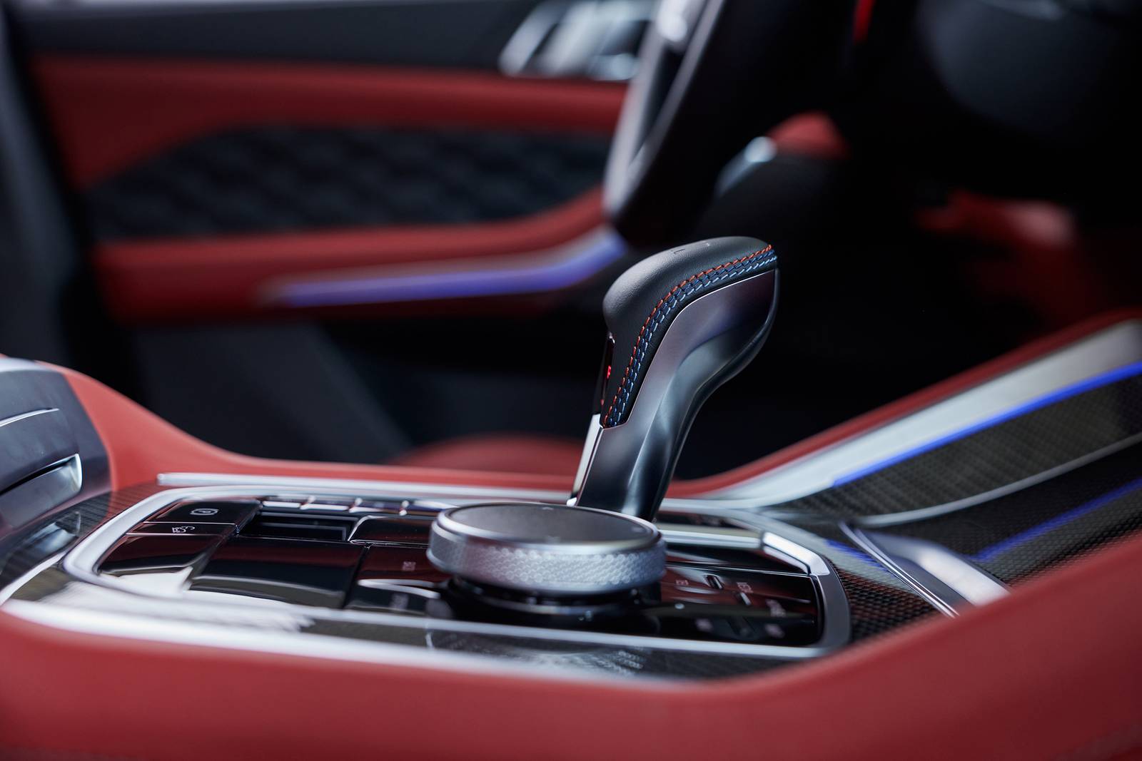 2025 Bmw X5 interior SHF