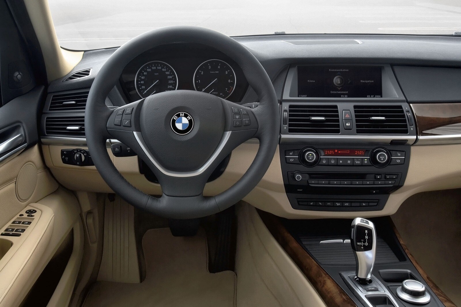 2007 BMW X5 interior D