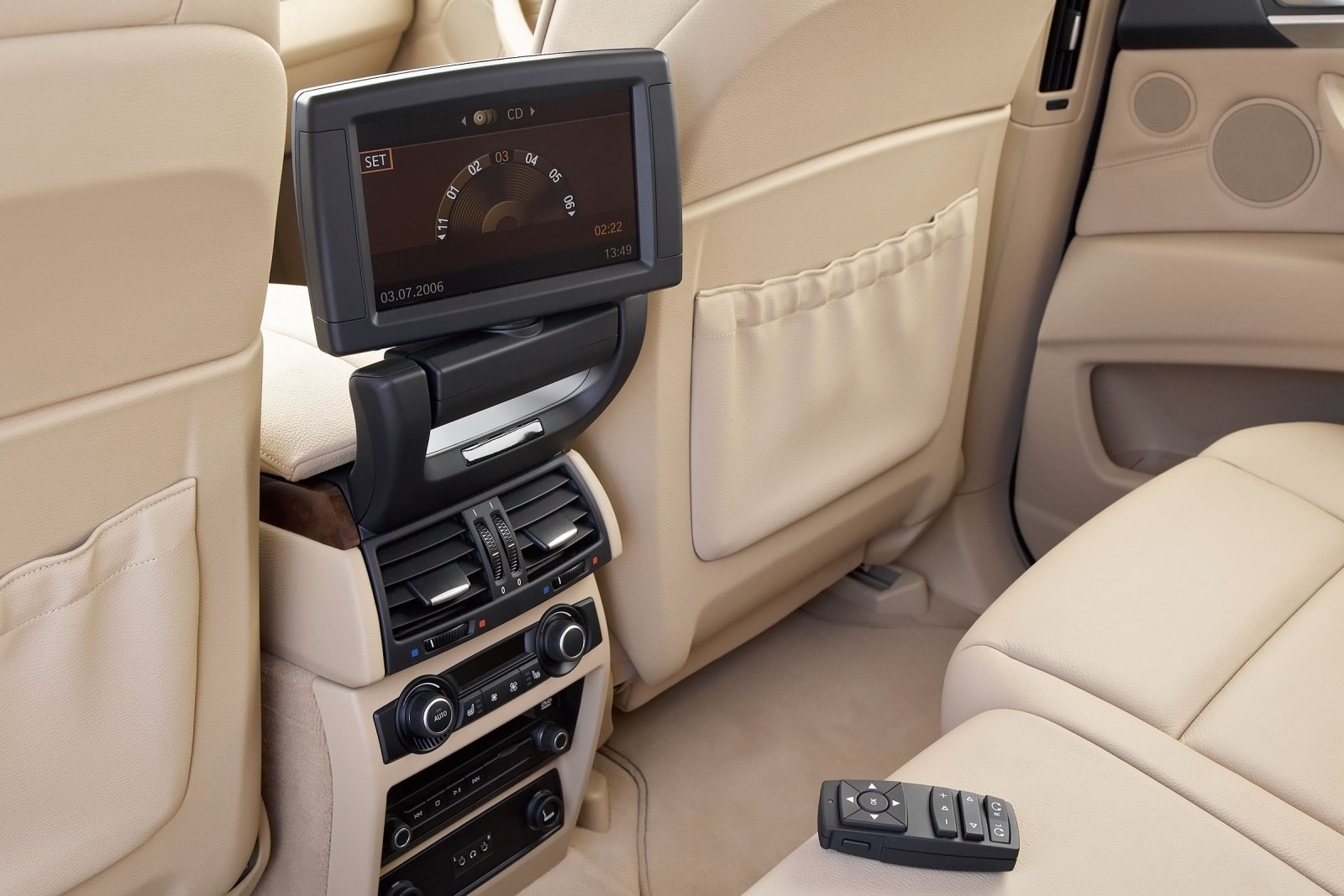 2007 BMW X5 interior DETAIL