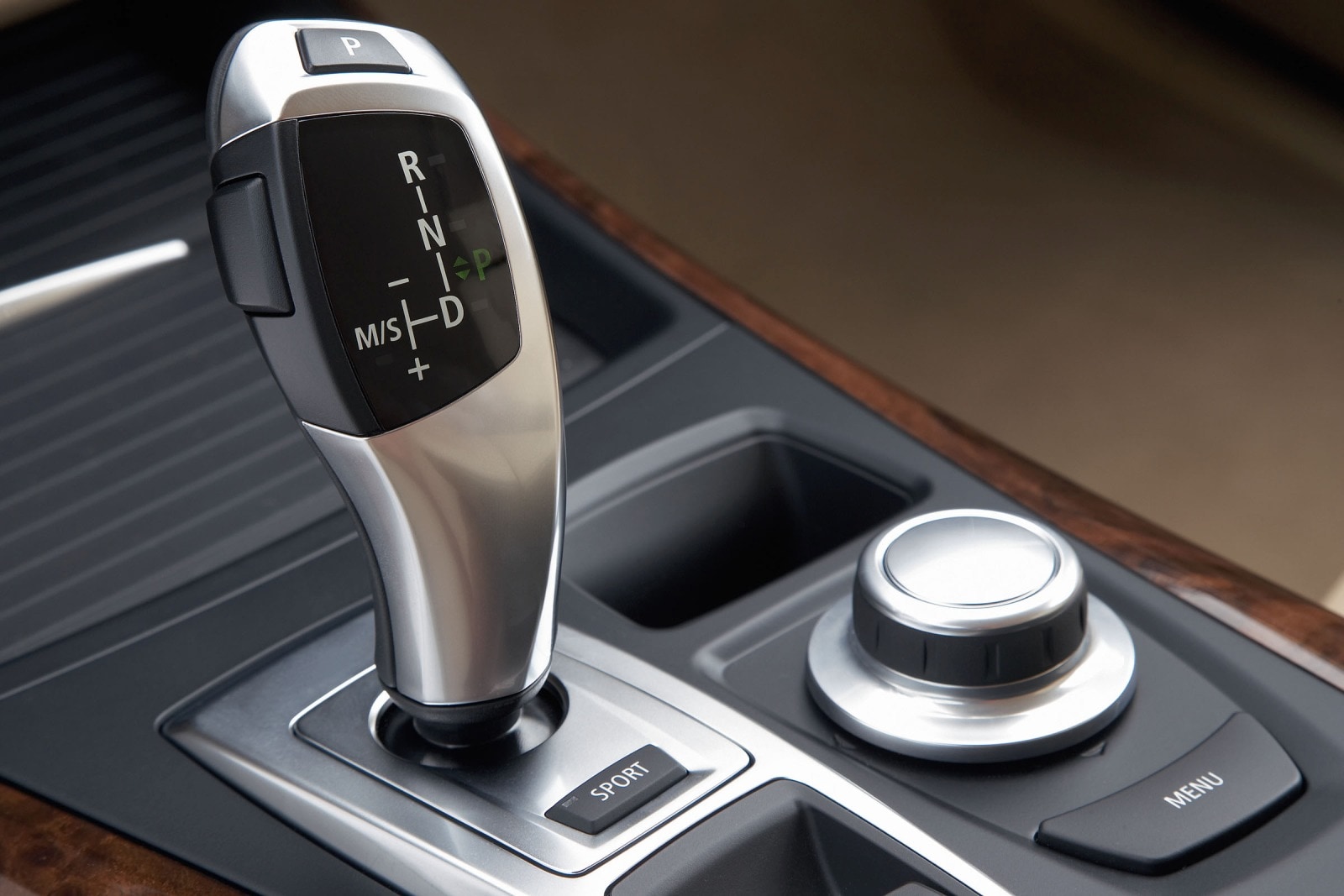 2007 BMW X5 interior SHF