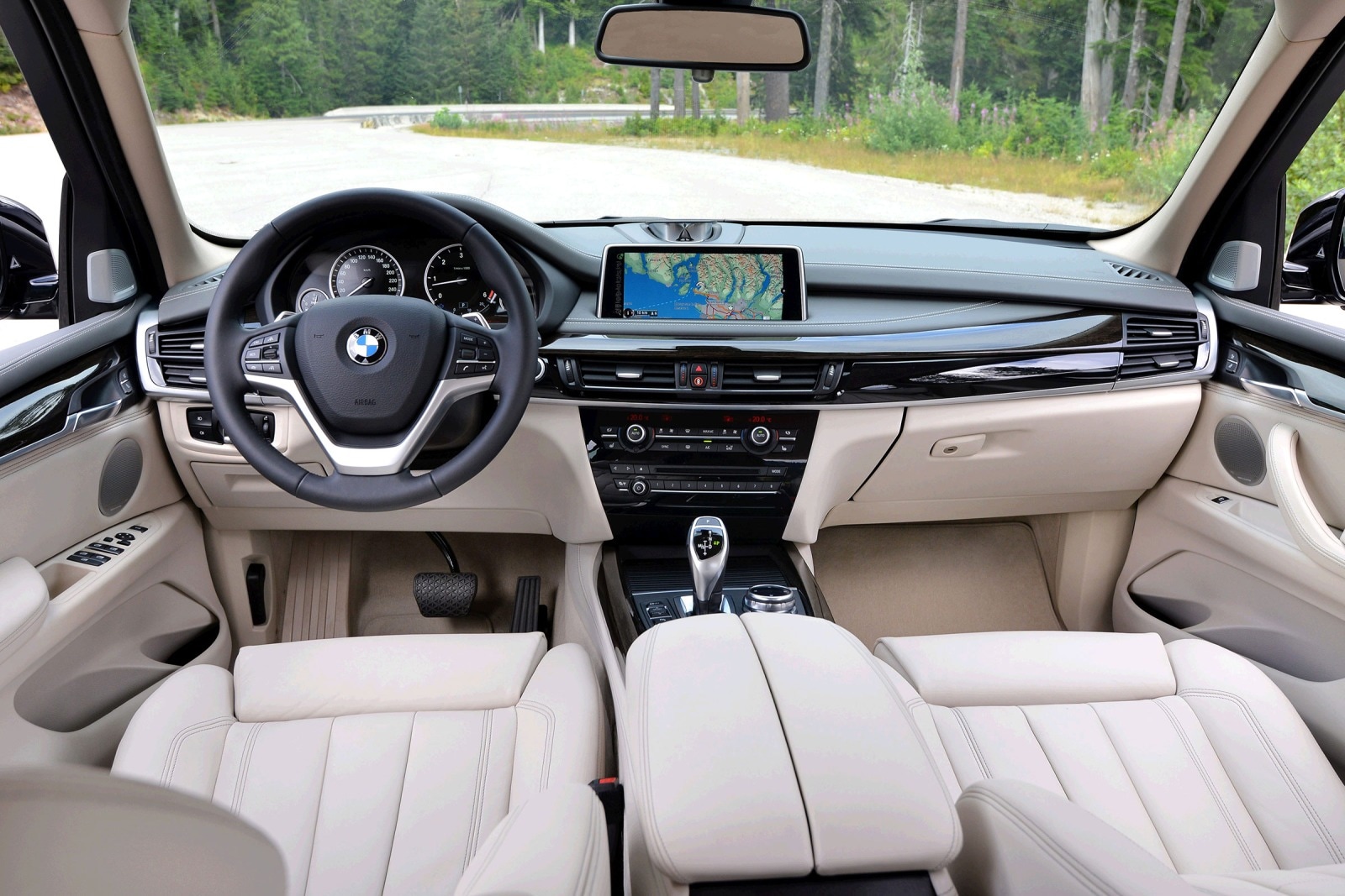 2018 BMW X5 interior D