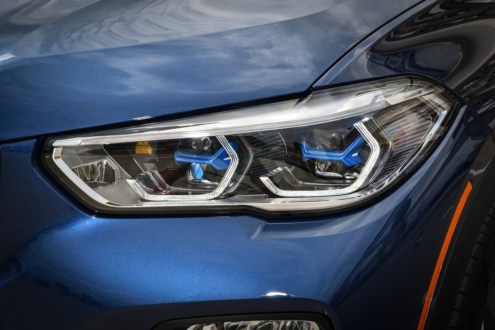 2019 BMW X5 exterior EDETAIL