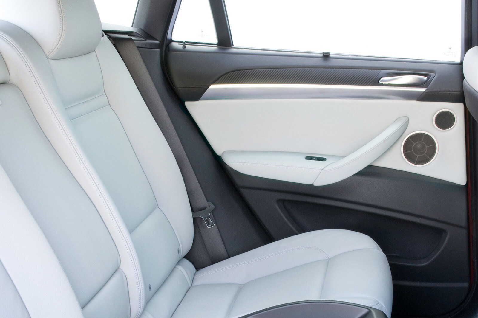 2011 Bmw X6 interior RI