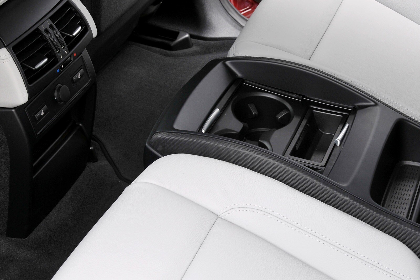 2012 BMW X6 M interior CUP