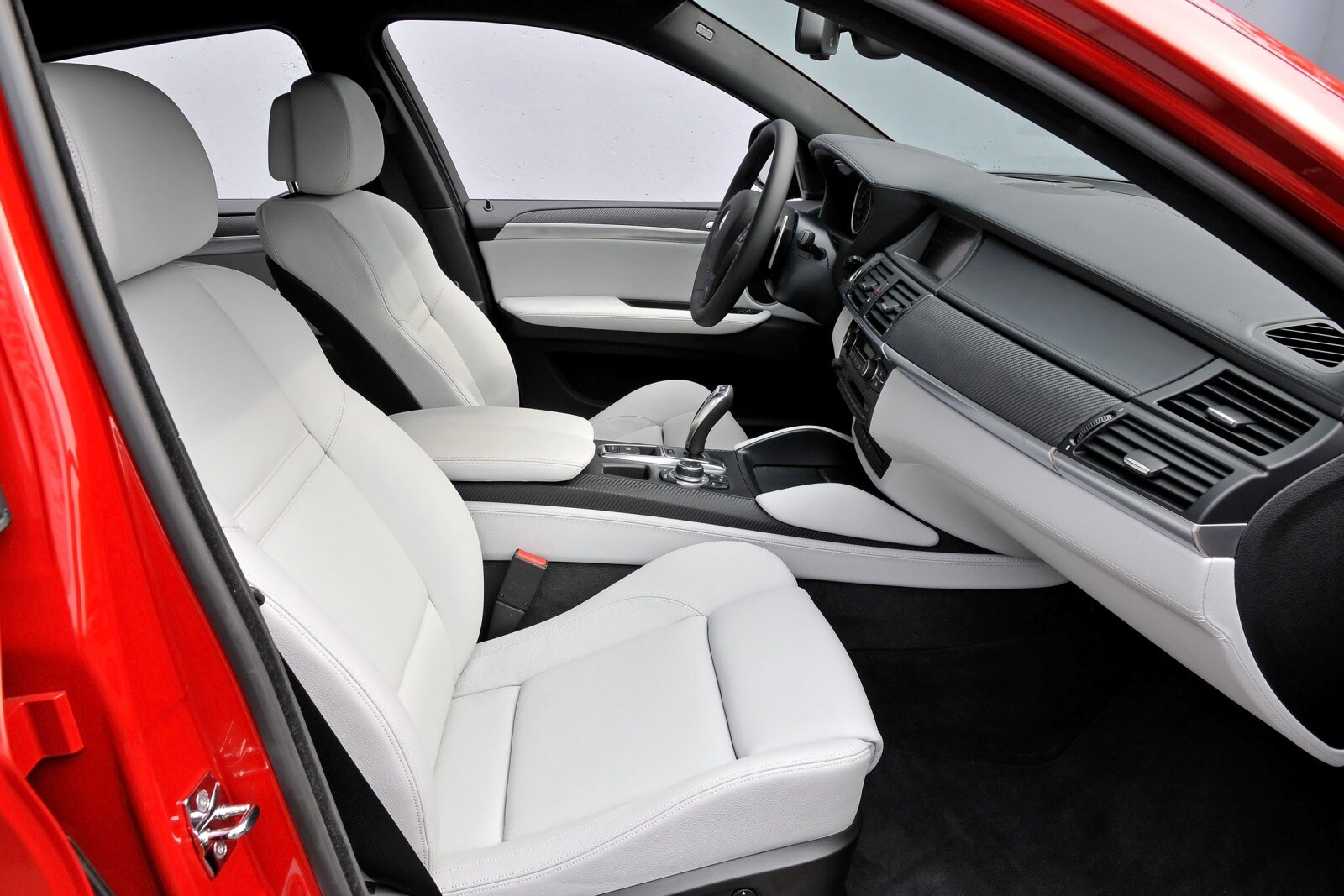 2013 BMW X6 M interior I
