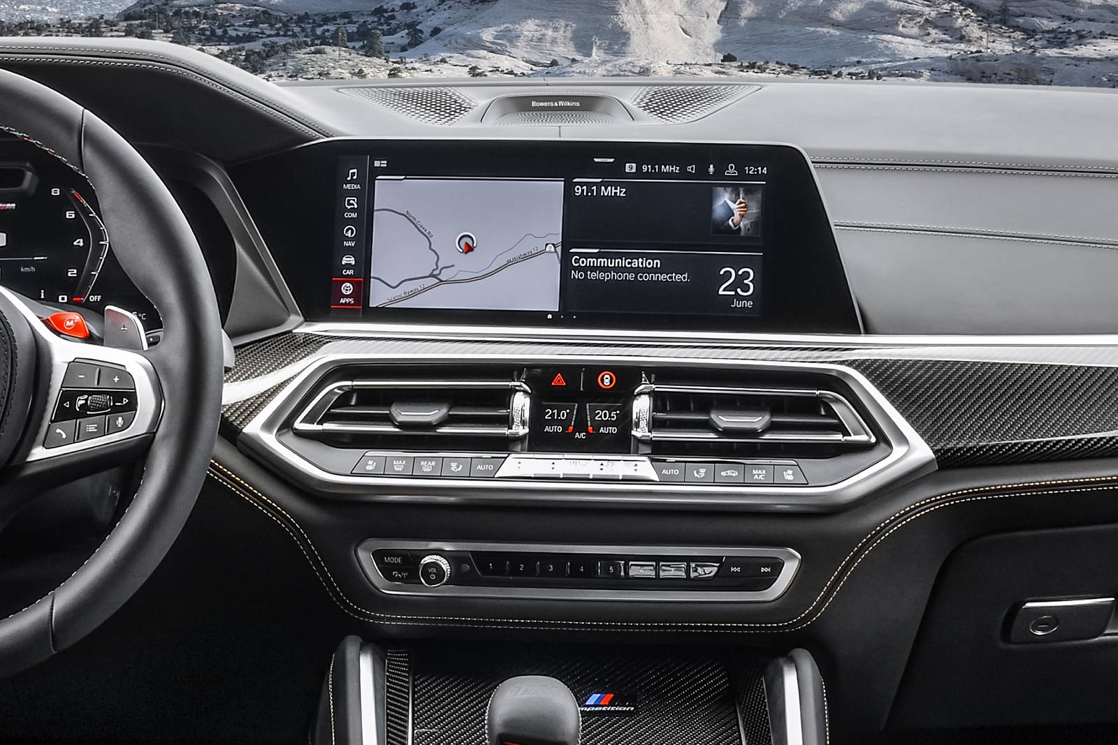 2019 BMW X6 M interior CC