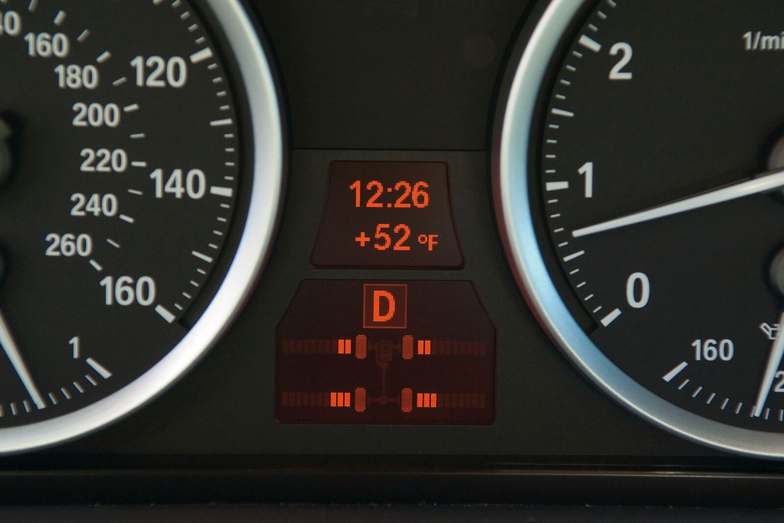 2012 BMW X6 M interior DETAIL