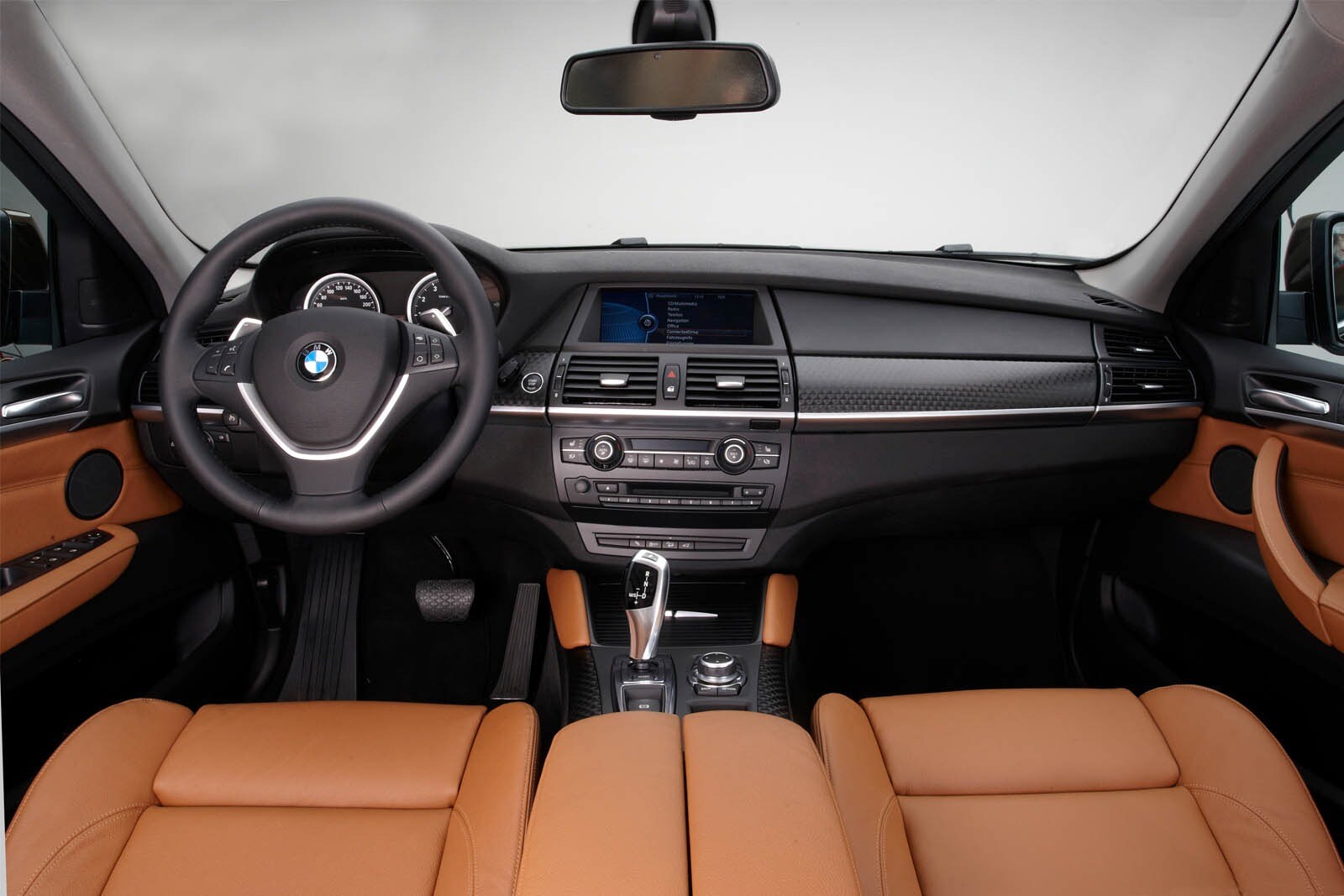 2013 BMW X6 M interior D