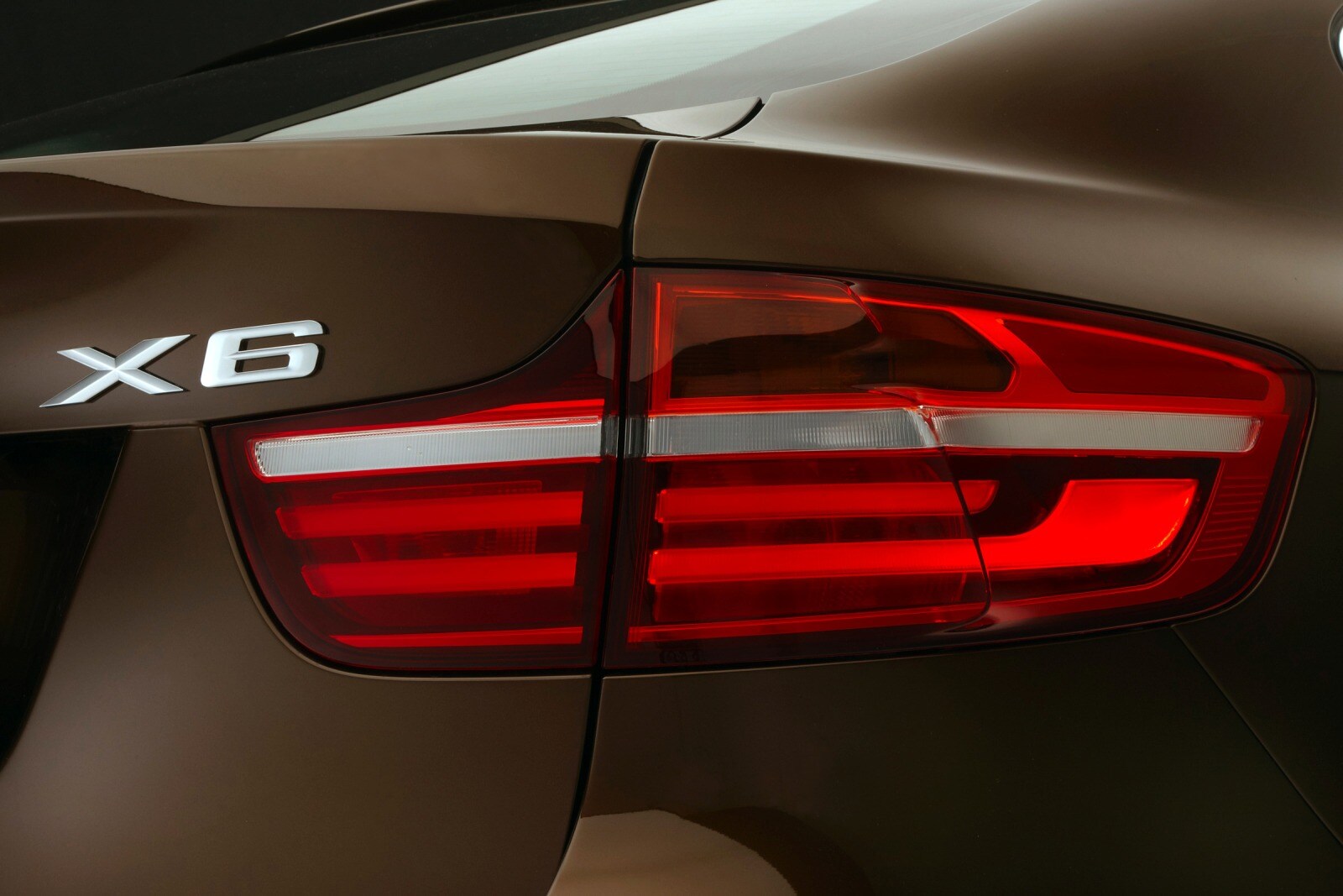 2014 BMW X6 M exterior RBDG