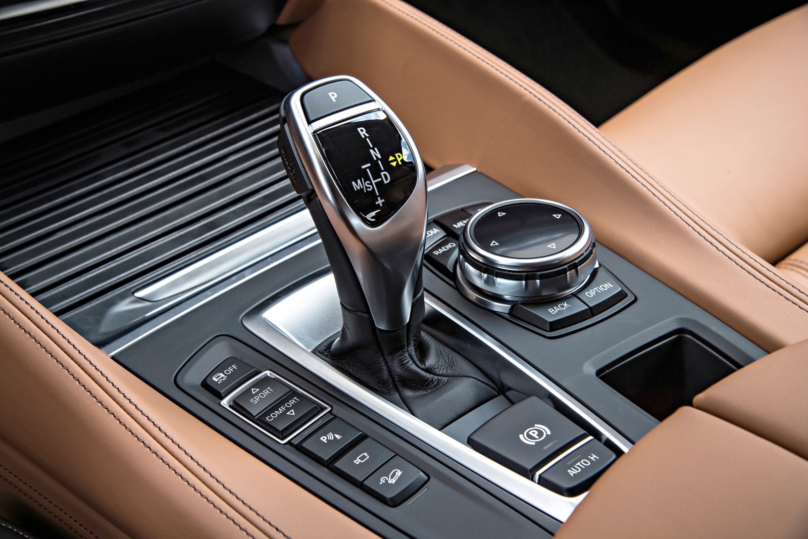 2017 Bmw X6 interior SHF