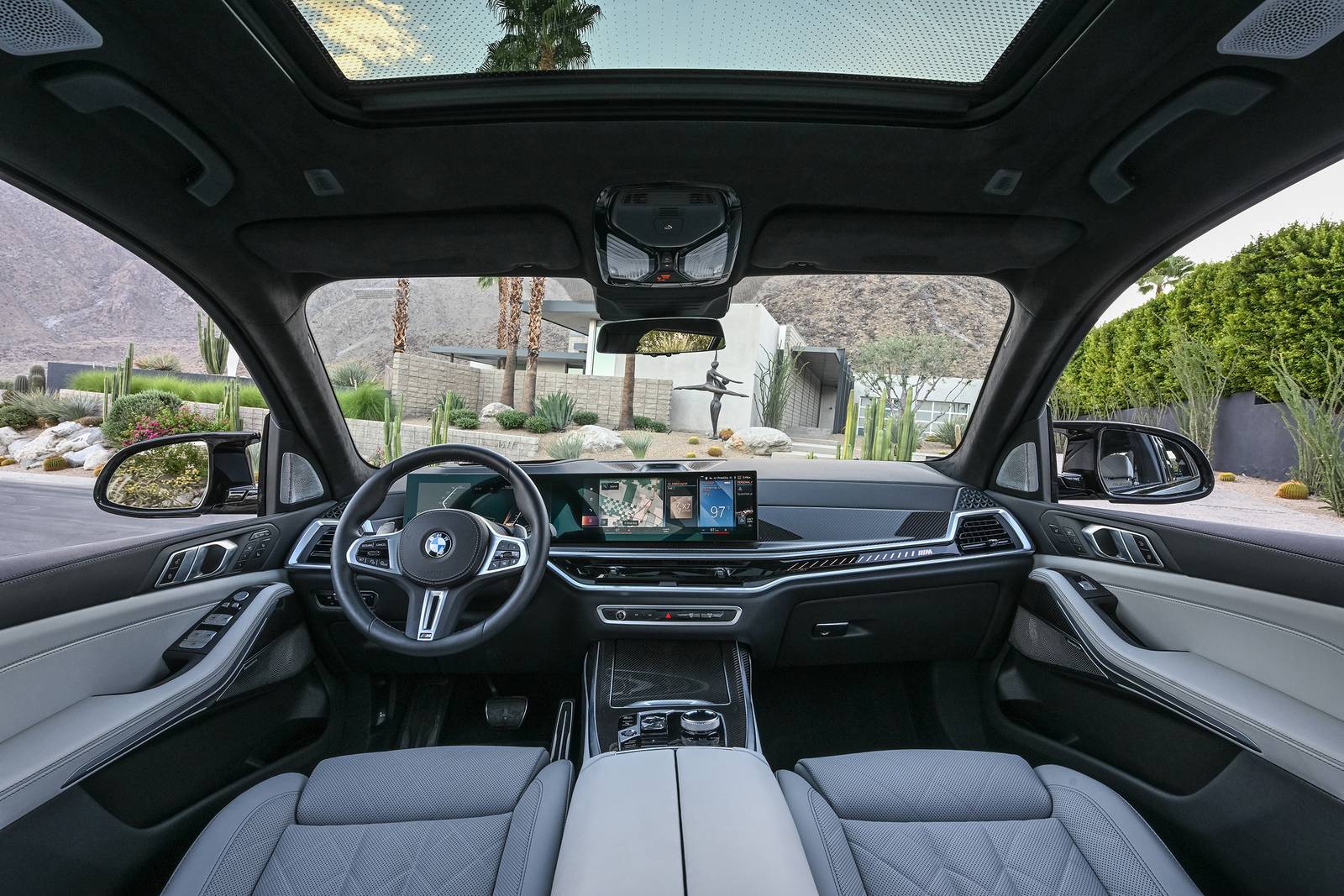 2023 BMW X7 front safety D