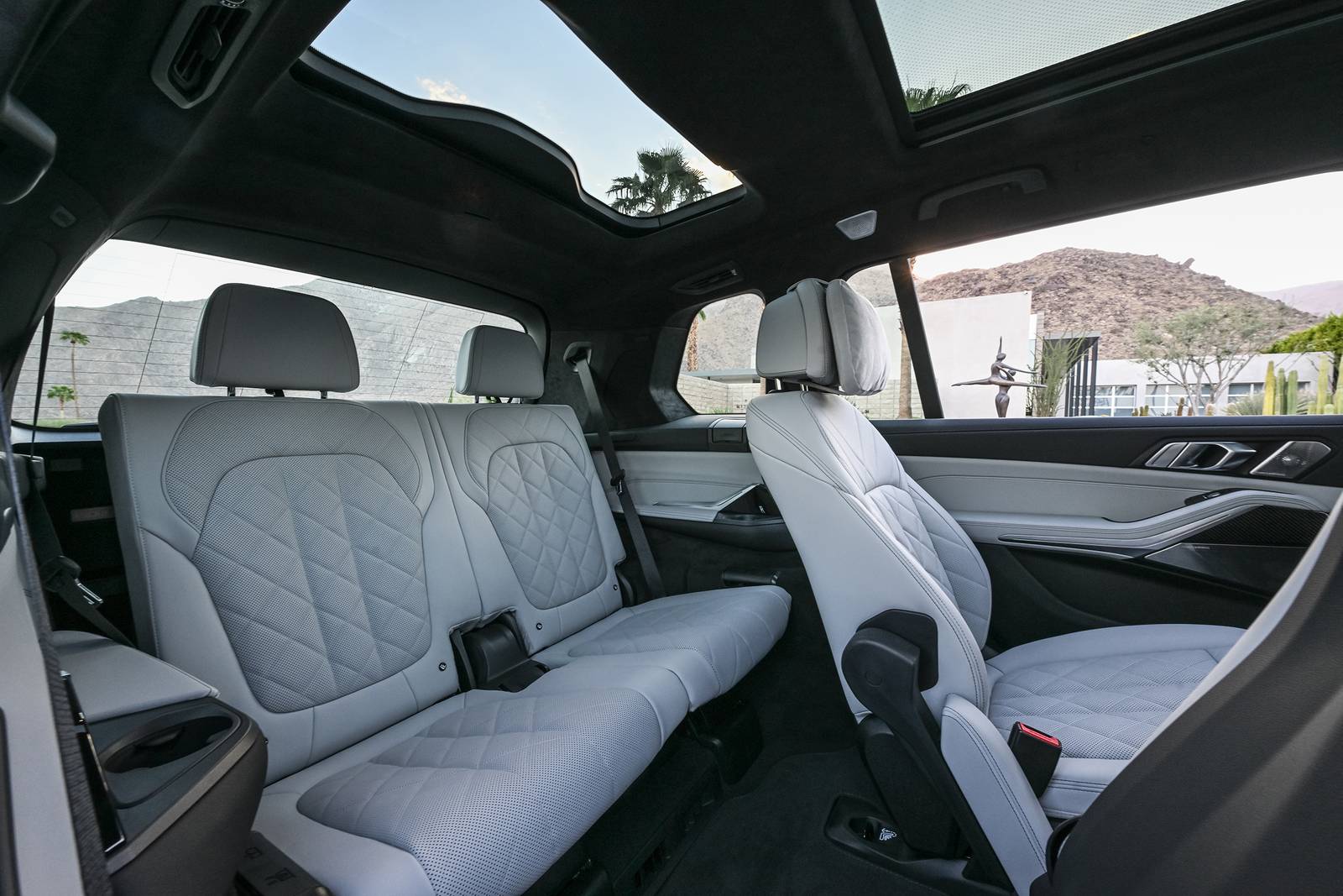 2023 Bmw X7 interior RI