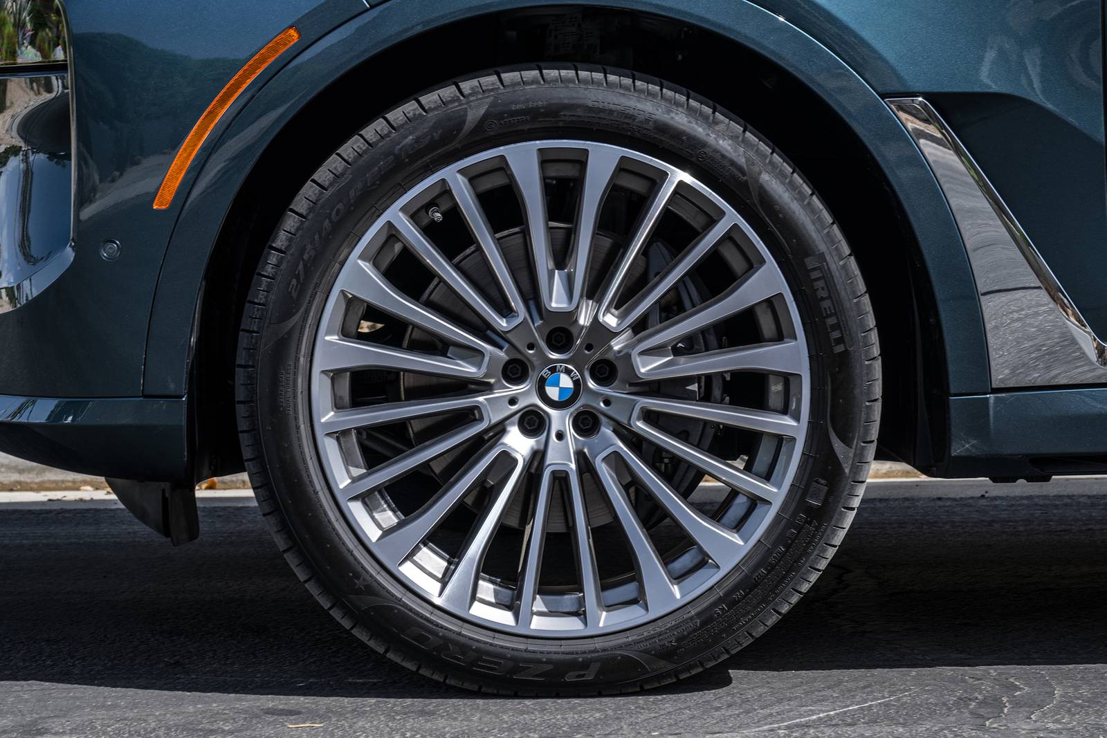 2023 Bmw X7 exterior W
