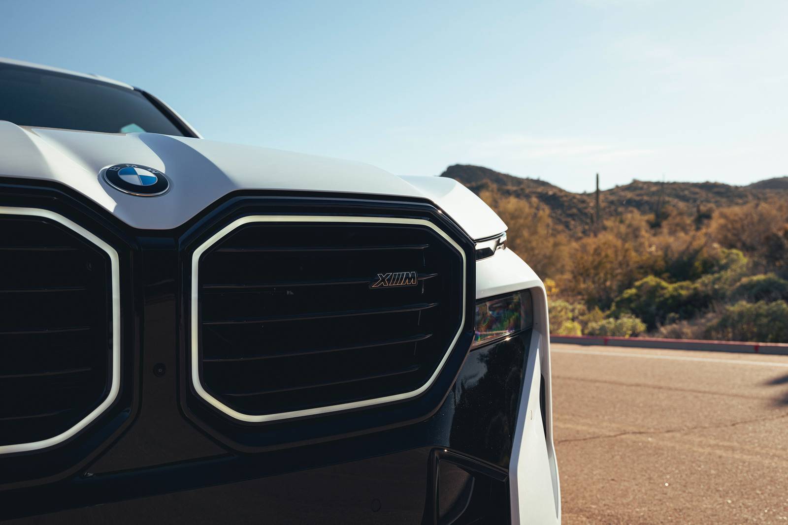 2023 BMW XM front safety FBDG