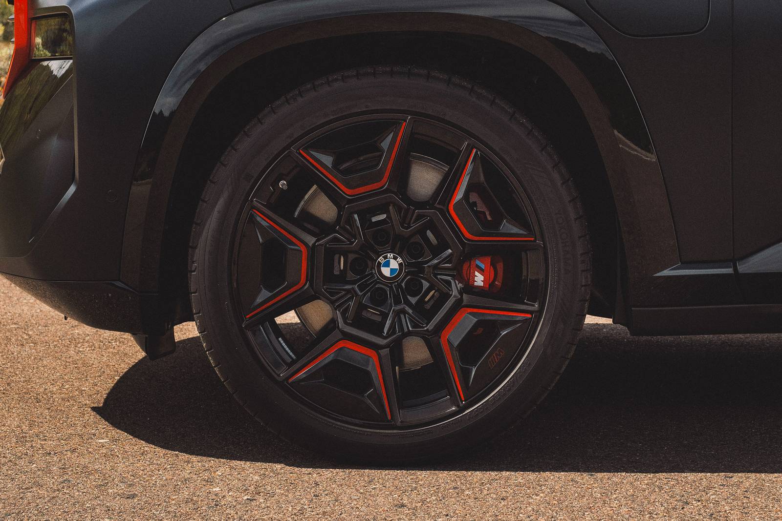 2024 Bmw Xm exterior W