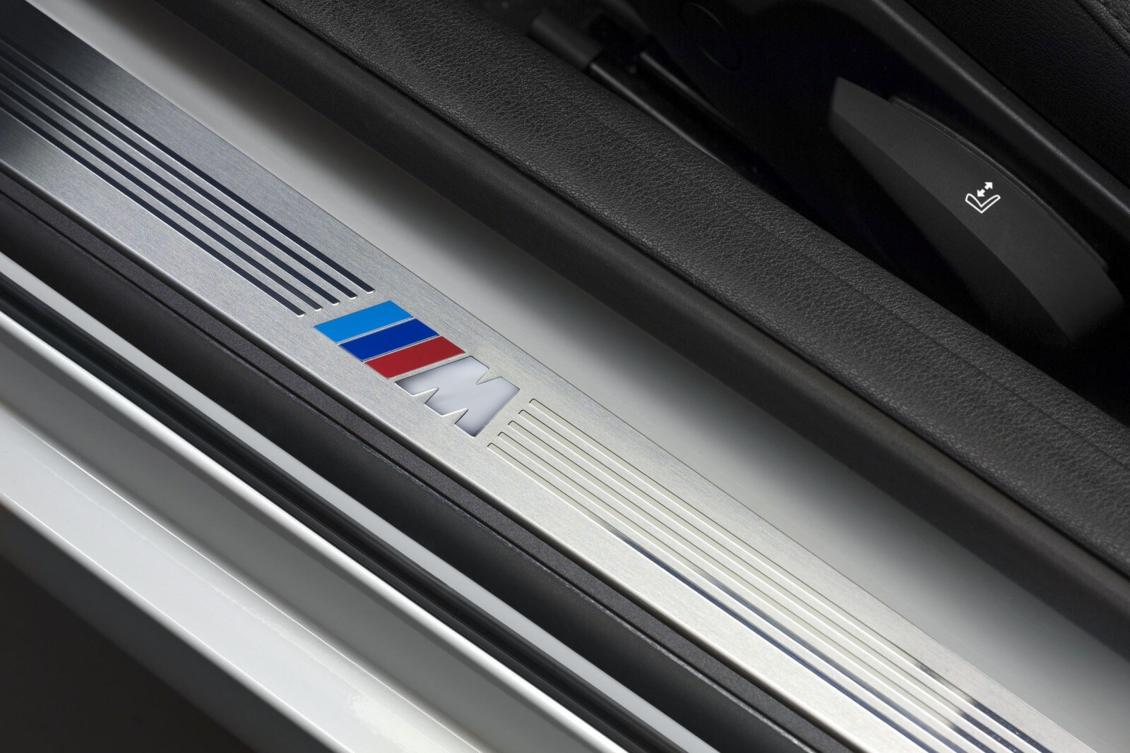 2012 BMW Z4 interior DETAIL