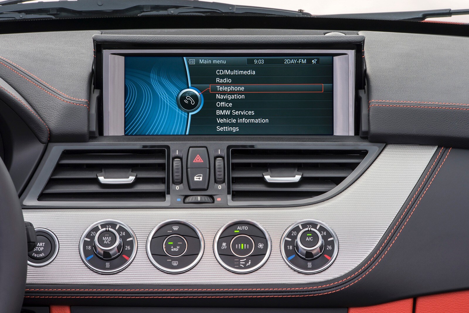 2015 BMW Z4 interior CC