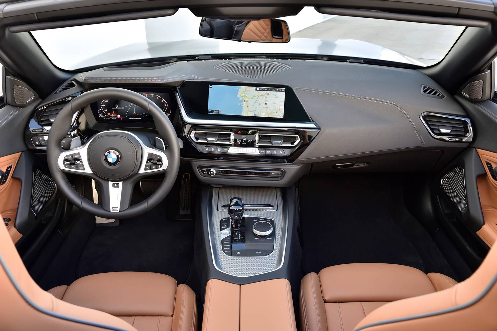 2020 BMW Z4 interior D