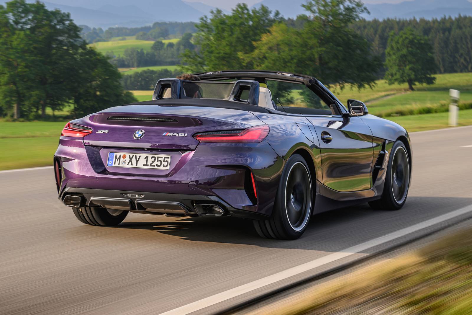 2025 BMW Z4 exterior F