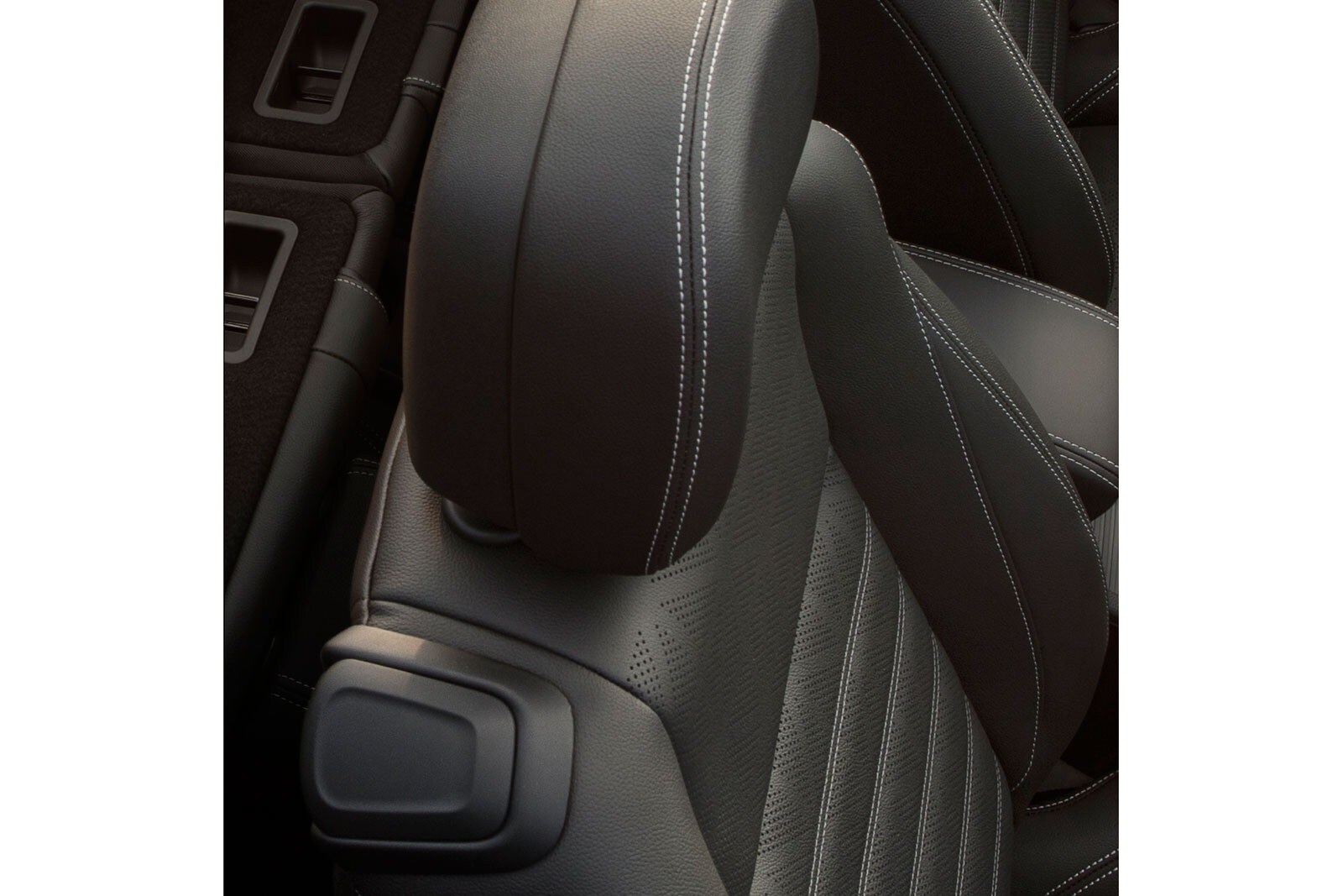 2016 Buick Cascada interior DETAIL