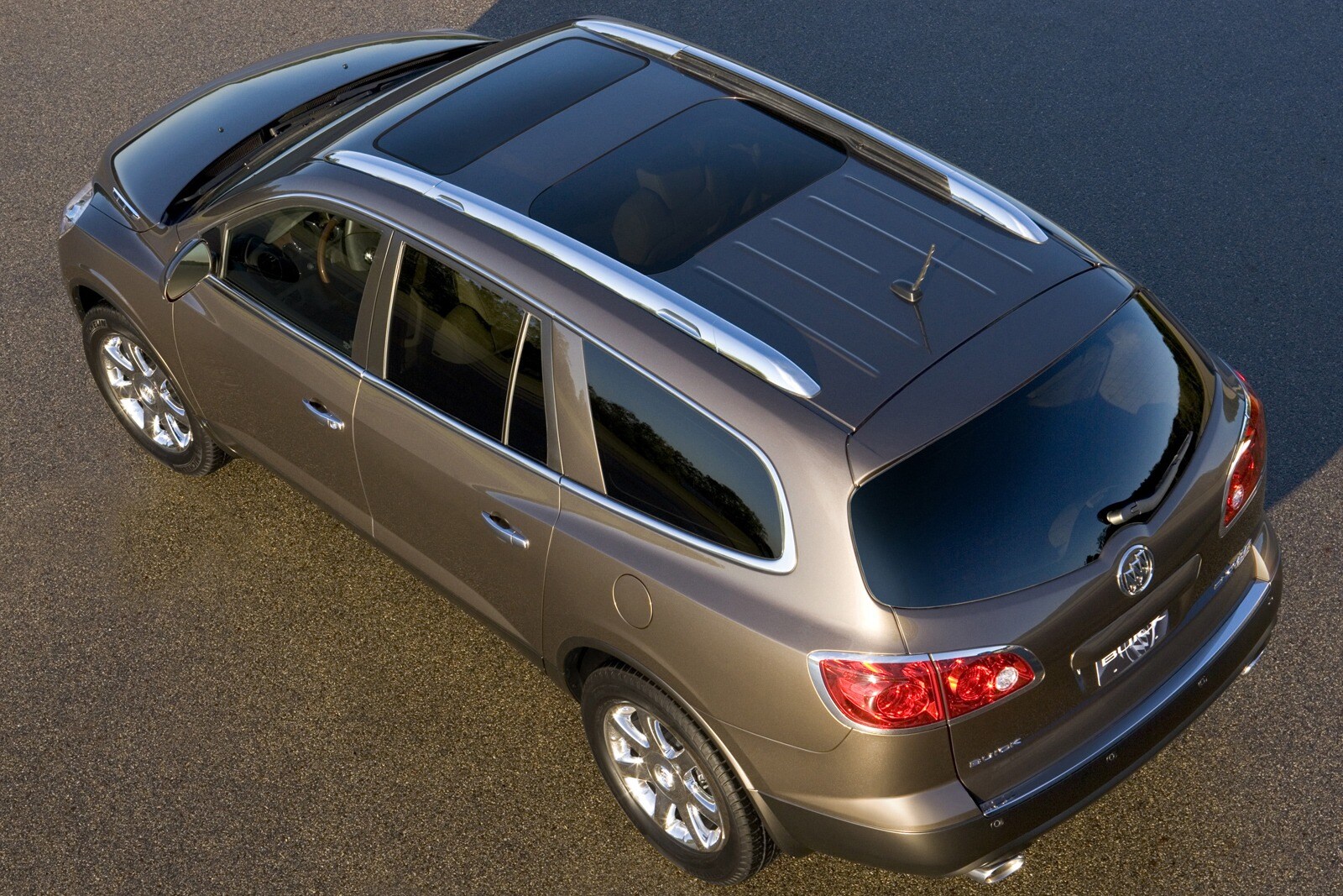 2008 Buick Enclave exterior F