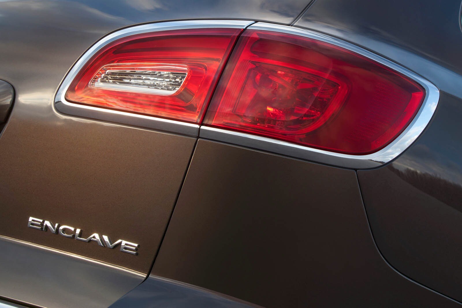 2013 Buick Enclave exterior RBDG