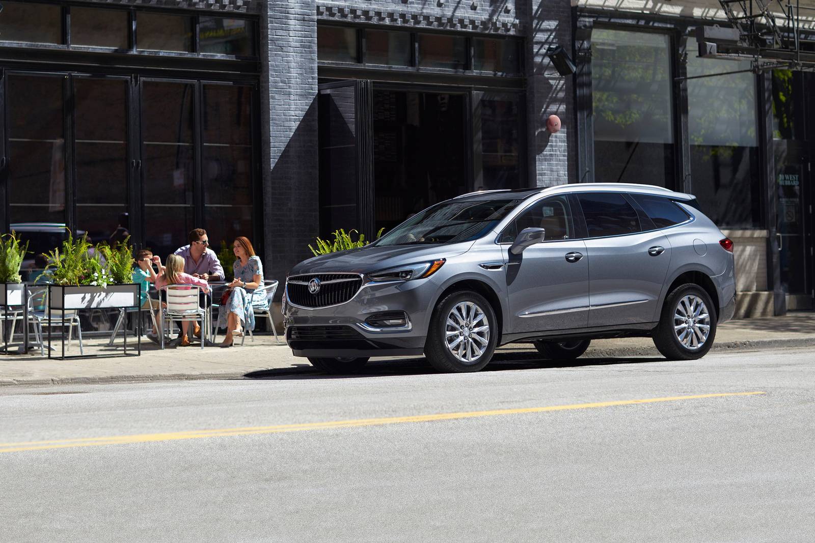 2018 Buick Enclave exterior LIFE1