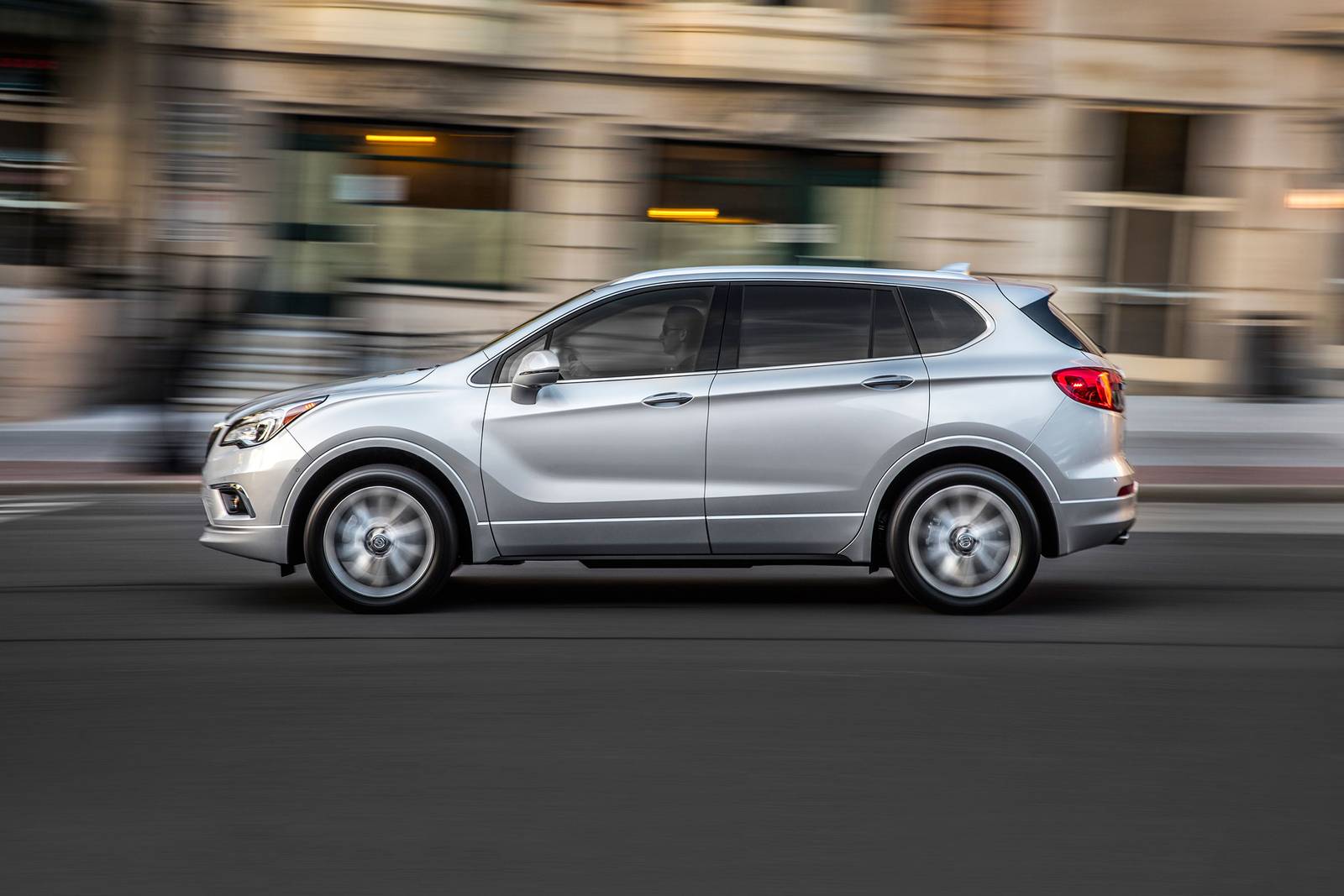 2018 Buick Envision performance