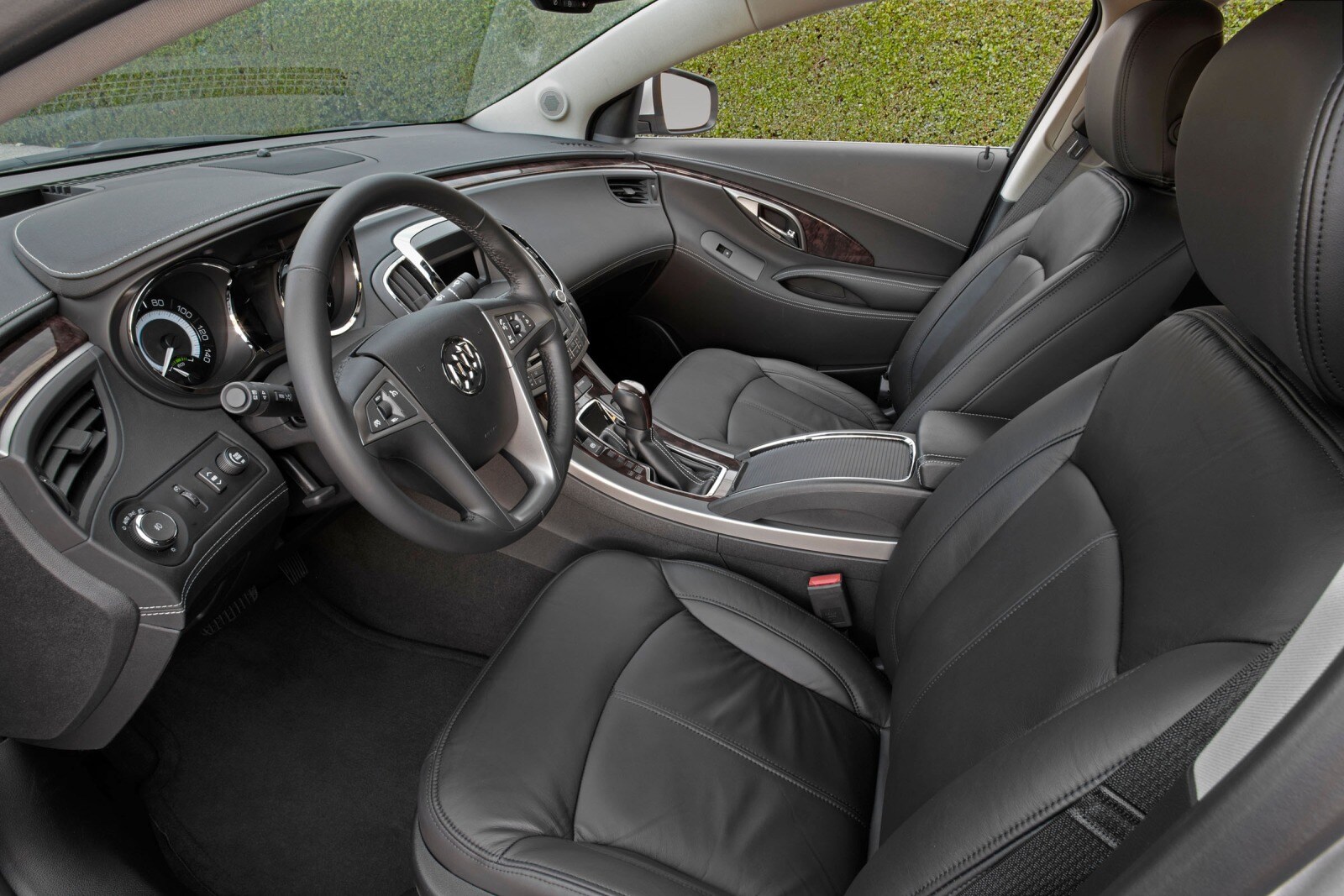 2013 Buick LaCrosse interior I