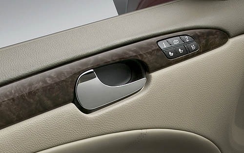 2006 Buick Lucerne interior DETAIL
