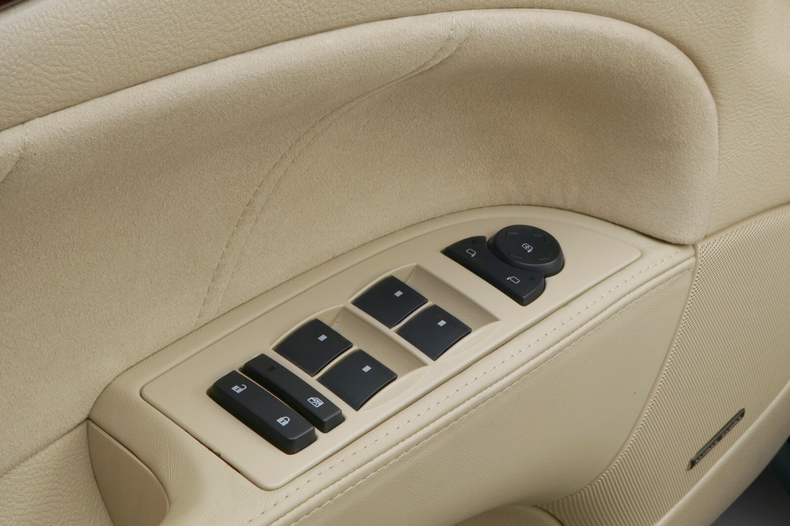 2008 Buick Lucerne interior DETAIL